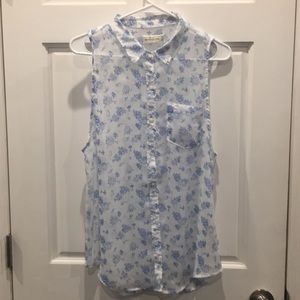 Women’s Abercrombie Fitch button down blouse